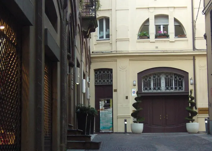 Il Castello Hostel Boutique * Bologna